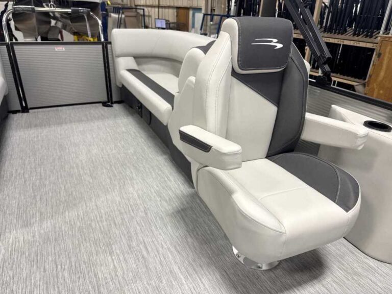 2026 Bennington 22SSR - SPS - SPECIAL PACKAGE US-ETWS9186J526 [photo 15]